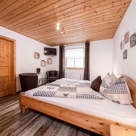 Toskanahaus, Njualms Tannheim Esterno foto