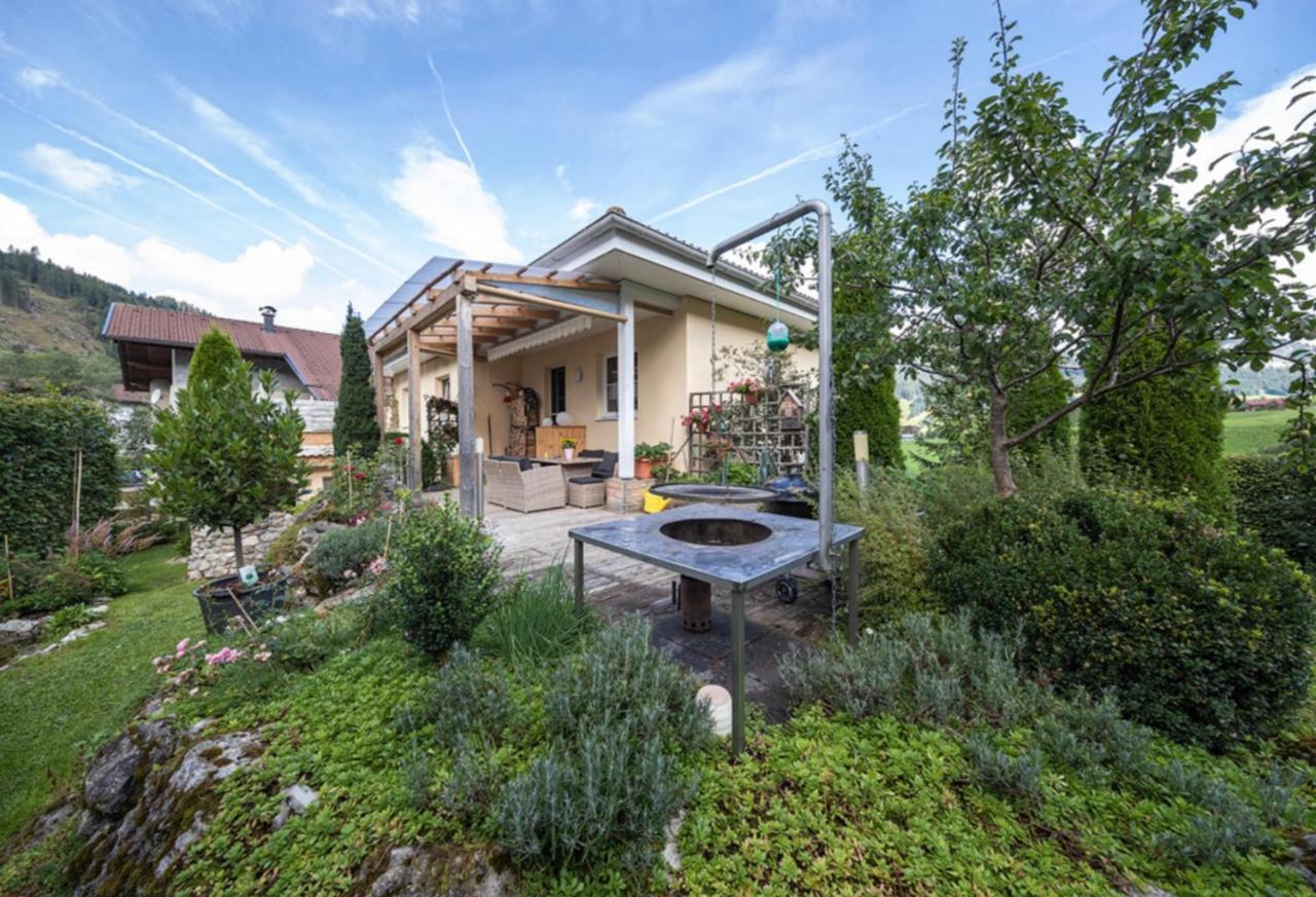 Toskanahaus, Njualms Tannheim Esterno foto