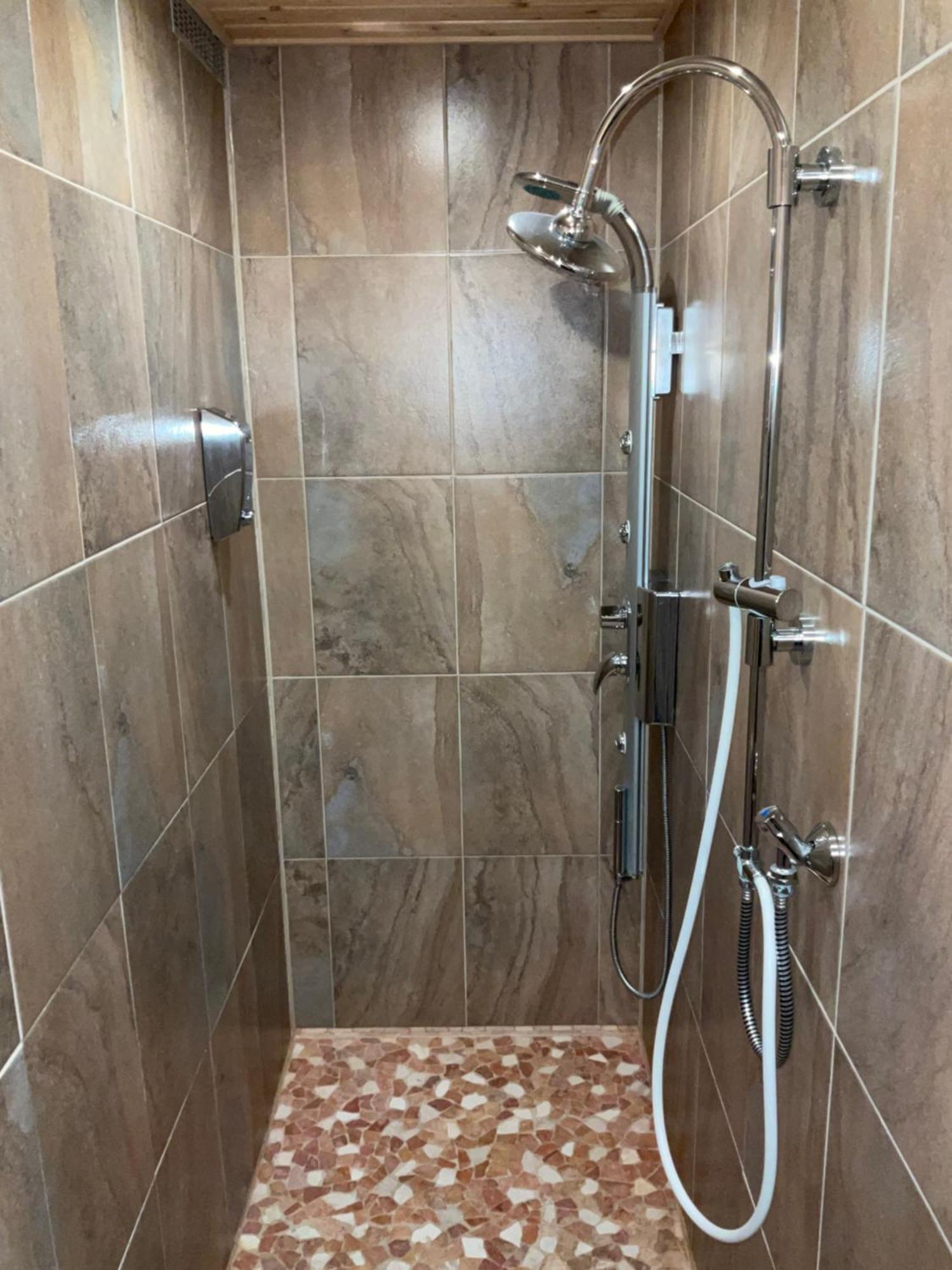 Toskanahaus, Njualms Tannheim Esterno foto
